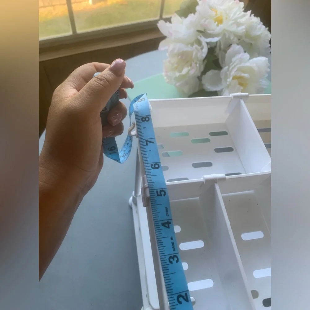 Organizational pull out shelves.